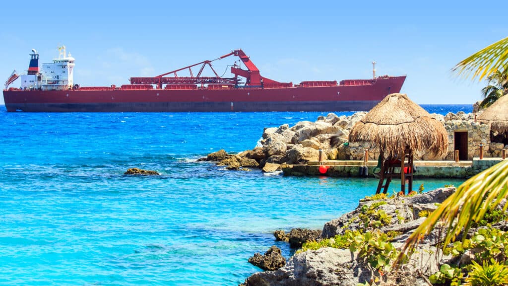 Nearshoring in Mexico: Benefits and Risks for Global Businesses