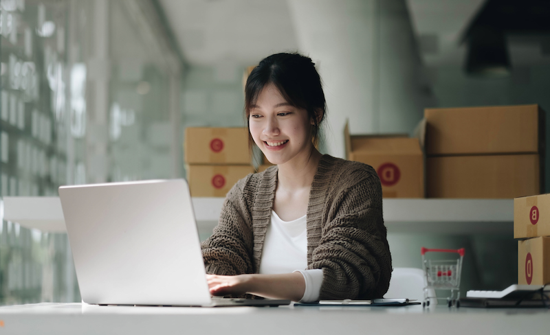 Streamlining the Supply Chain: Strategies to Learn How to Sell a Product